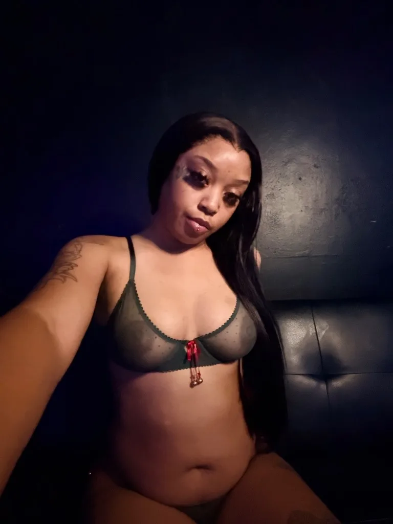 MS GRIP THAT DICK WITH THIS PUSSY outcalls ask about special - Photo 7 | Escort in OUTCALLS 🩵 will travel for $25 deposit