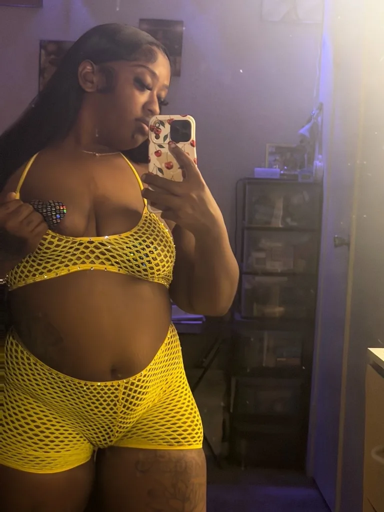 THICK SAMOAN BADDIE - Photo 3 | Escort in Houston