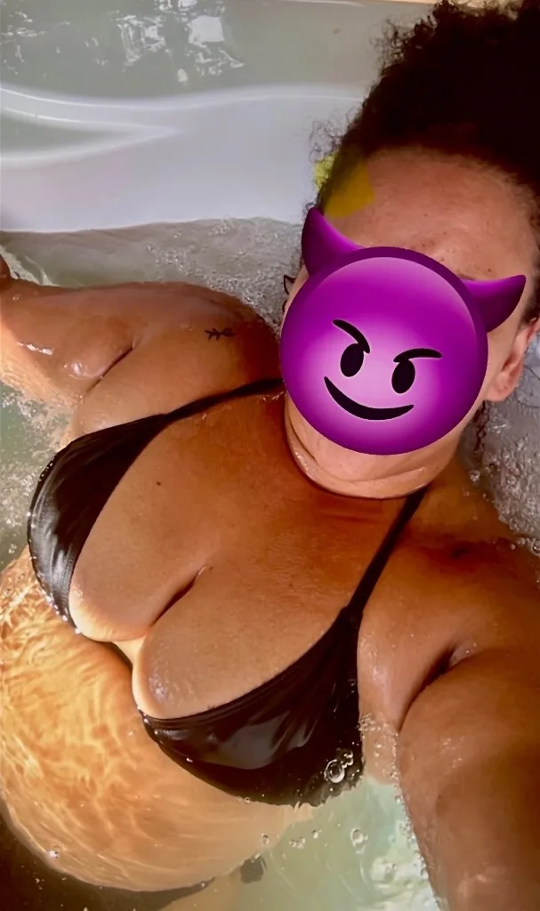 It's Moxie Certified MILF. Queen in the streets, straight up freak in the sheets. Irving/ out: dfwVideo verification REQUIRED. - Photo 12 | Escort in Irving