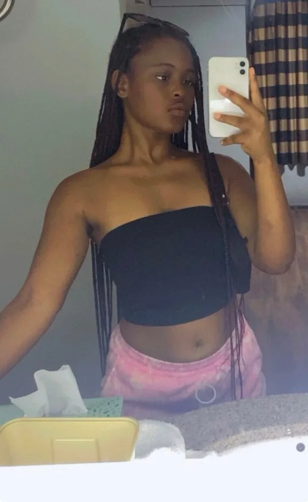 let's just live in the moment and have some fun - Photo 2 | Escort in North Houston