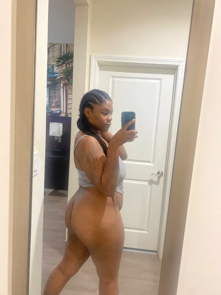 CHOCOLATE SEXY & THICK🫦 - Photo 3 | Escort in NORTH HOUSTON