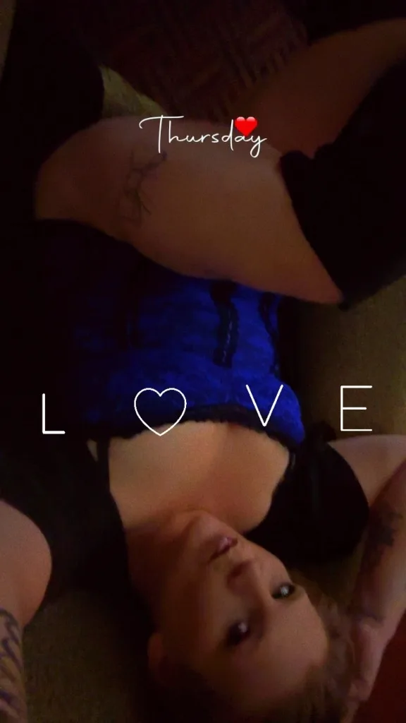 my reviews are from jealous bitches dont pay no mind to them - Photo 2 | Escort in Amarillo