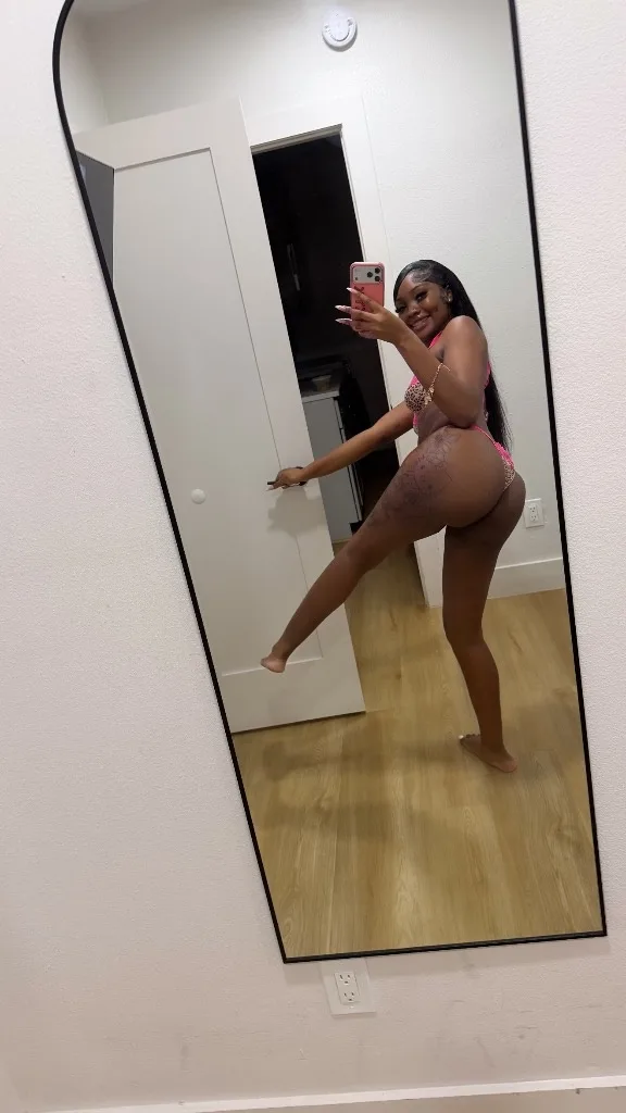 a mans fantasy TEXT ME FOR CONTENT PRICES also lol - Photo 2 | Escort in Houston