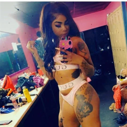 80 qvl 🥰🥰 - Photo 3 | Escort in Katy