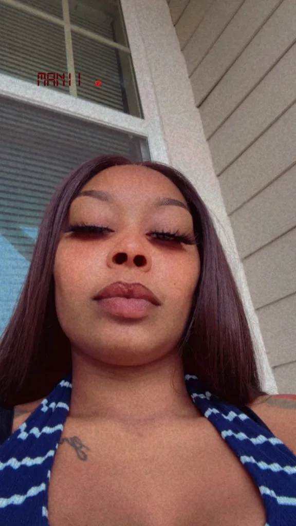 Pretty Brown Here Im In HOUSTON TX For One Night 🥰 - Photo 3 | Escort in South Houston Airport Lobby Area