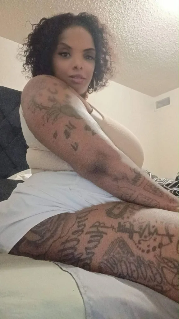 outcalls only - Photo 2 | Escort in Dallas