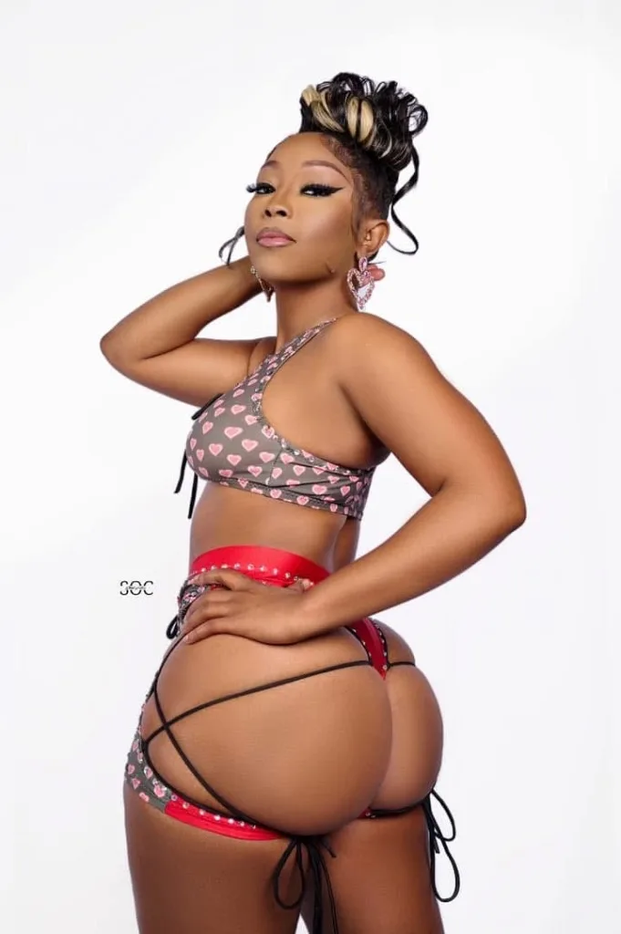 Come and play with kendraK Upscale Discreet and Devoted Ebony Doll!!!