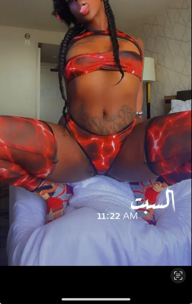 Let Me Rock Your World 🥰💋🥂⏰