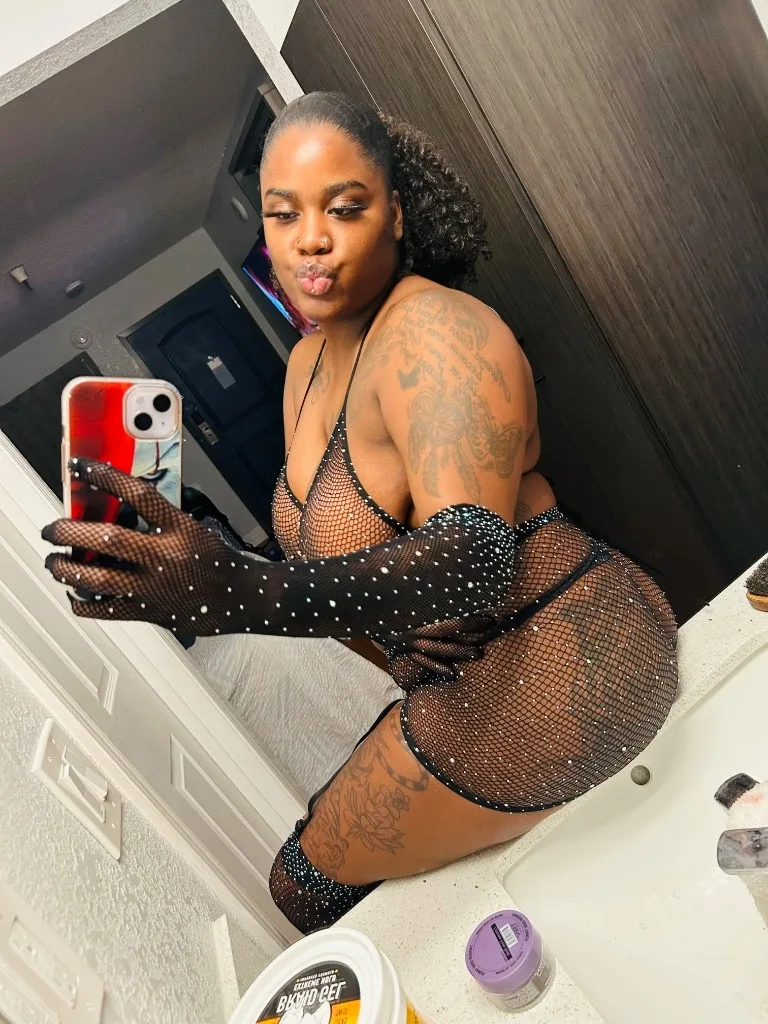 chocolate babe available now - Photo 5 | Escort in North Dallas
