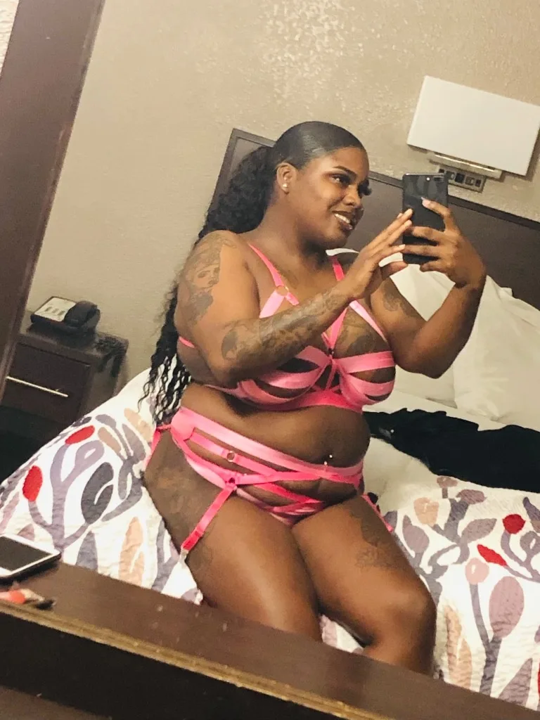 chocolate babe available now - Photo 6 | Escort in North Dallas
