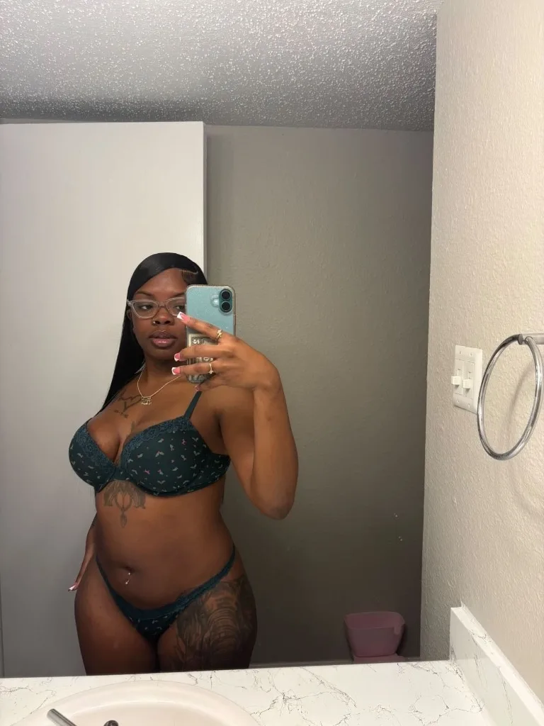 UR FAV BRAT ( Incall Woodhaven) - Photo 3 | Escort in EASTCHASE WOODHAVEN SOUTH FW