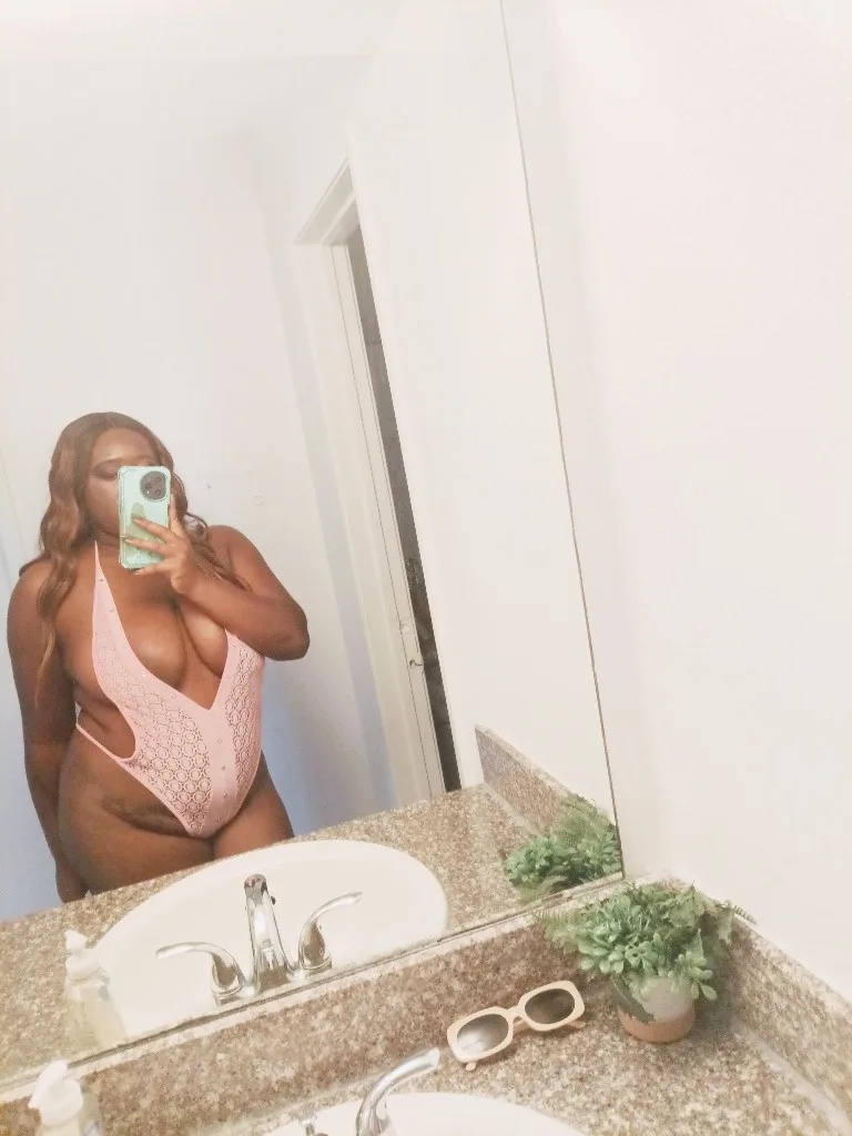 Thicc& Wet Chocolate | Incall Only - Photo 7 | Escort in Southwest Houston