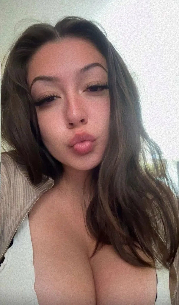 Kitty - Photo 2 | Escort in Dallas