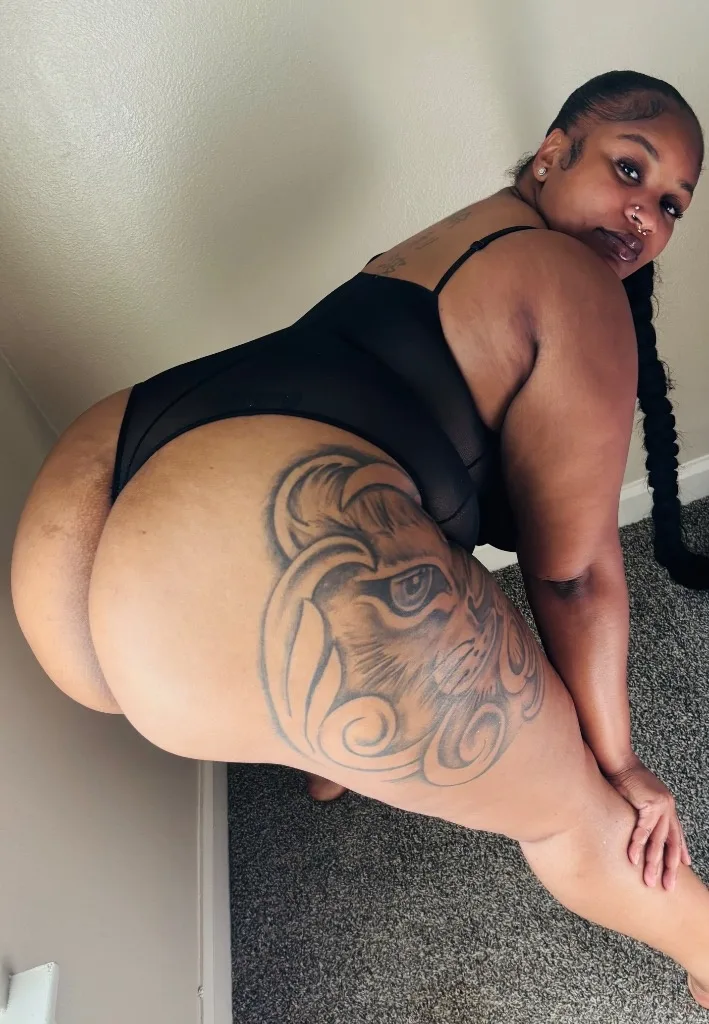 Diamond Special - Photo 3 | Escort in Lancaster