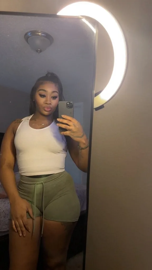 your little secretNaughty or Nice - Photo 3 | Escort in Laredo