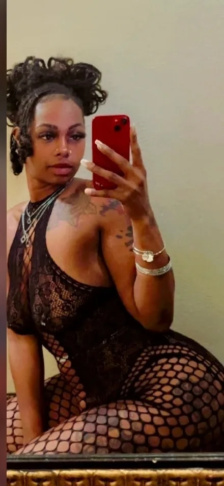 Outcall Only Sexy / Thick hottie w/ with lots of body . Pussy Wet & Juicy . lets link Daddy . - Photo 4 | Escort in Dallas