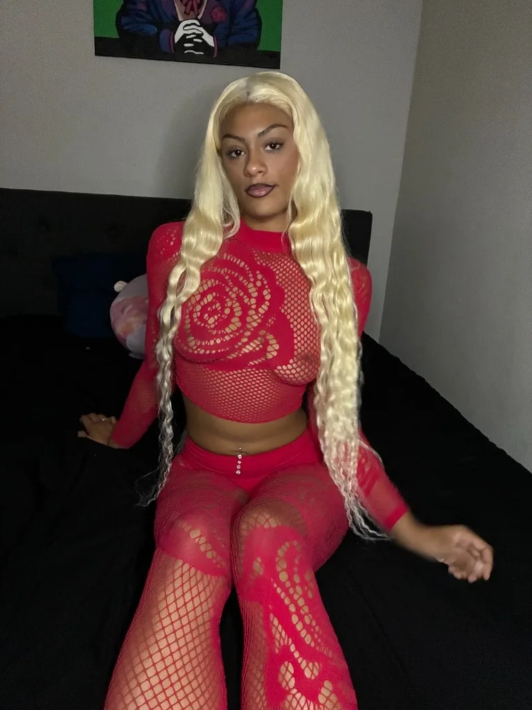 Natural mixed breed babe - Photo 2 | Escort in Bedford