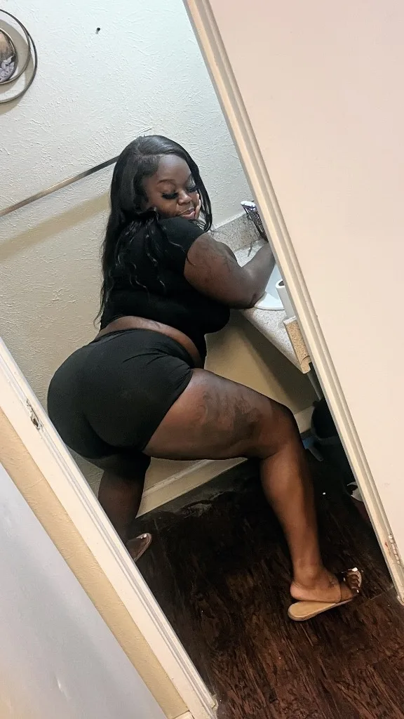 THROATGOAT Queen!!!COME SEE ME FOR A GOOD TIME!!!THICK AND JUICY!!