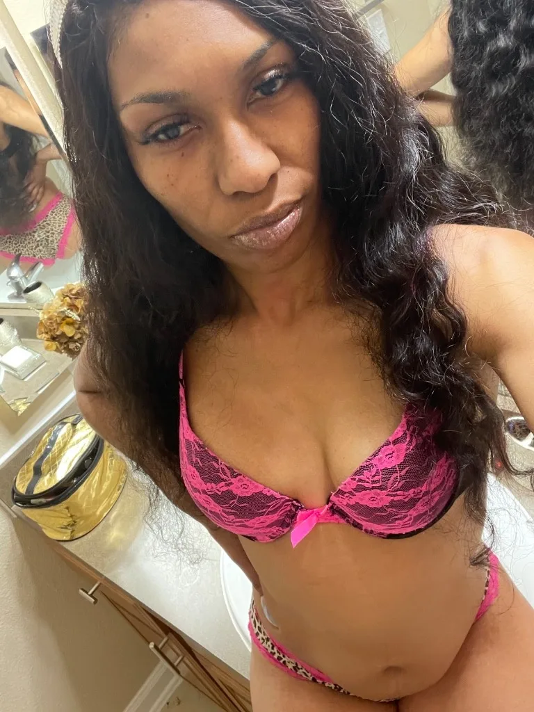 Sweetness to Weakness - Photo 4 | Escort in North Houston
