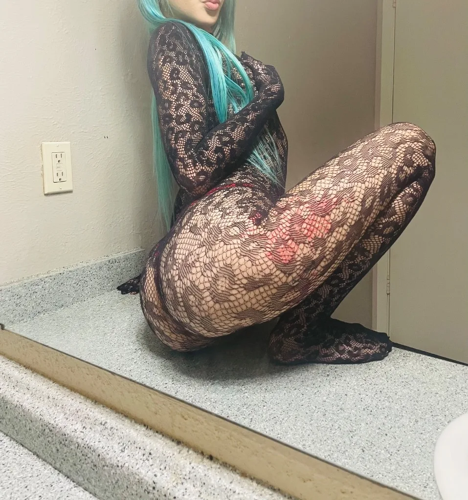 EXOTIC SNOW BUNNY MOST SLOPPY AND WETTEST EVER - Photo 5 | Escort in Irving Oak Cliff Downtown Dallas Duncanville