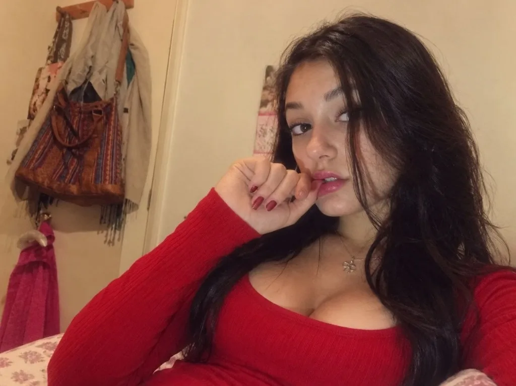 Hey guys I am Sweet Sex*y Queen girl Available and down for everythingAnd I'll be Your Favorite Playmate whats ap nmber> 38 62 91 90 39 - Photo 6 | Escort in ✅ whats ap nmber> 38 62 91 90 39 ✅