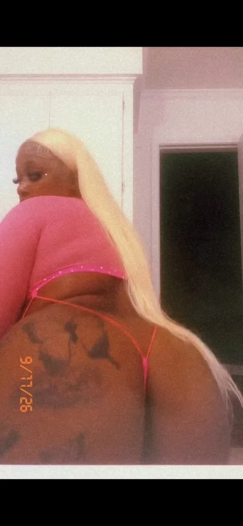 INCALL/OUTCALL SPECIALSTHICK SEXY AND READY WELCOME TO WONDERLAND - Photo 4 | Escort in NorthSide