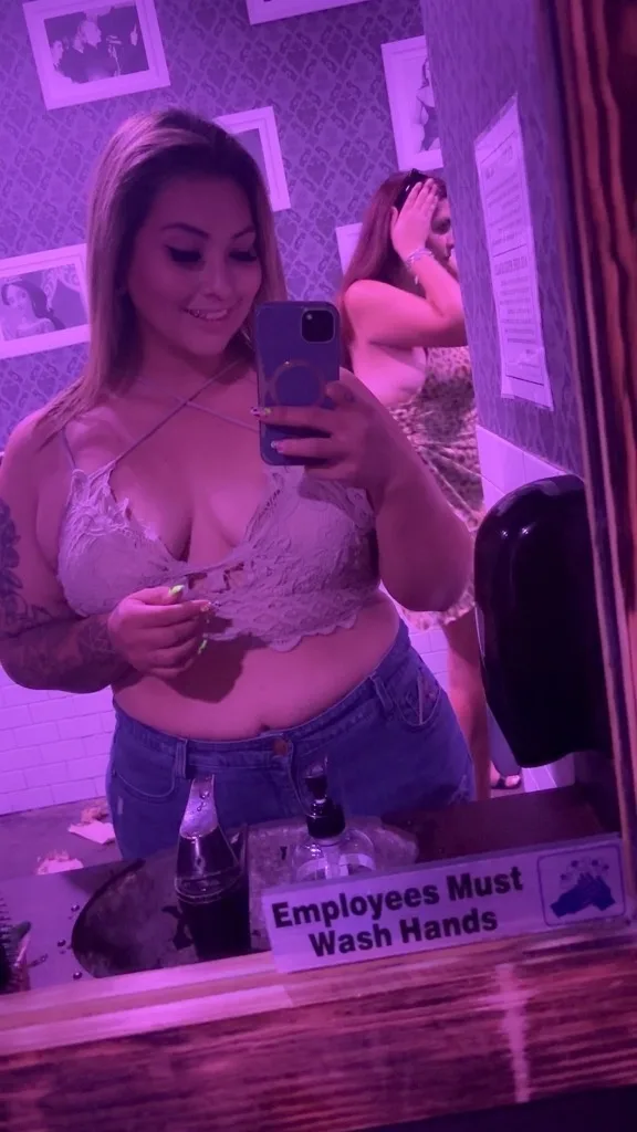 Sloppy Toppy - Photo 2 | Escort in South Fort Worth