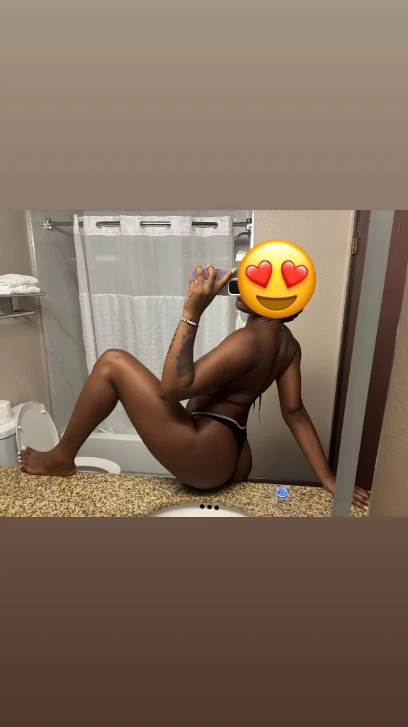 $80 10 min special Facetime shows (facetime show $30) ft show uber me for outcall - Photo 3 | Escort in Mesquite