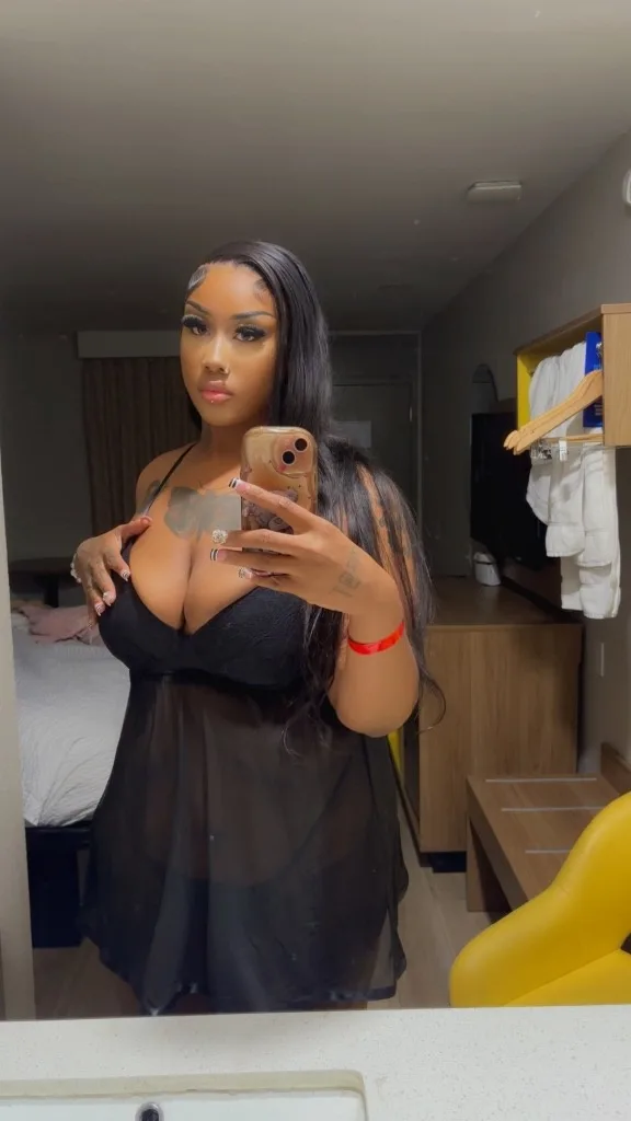 6'2 Exotic Polynesian Baddie Suppee Juicy Mouth & - Photo 12 | Escort in Houston