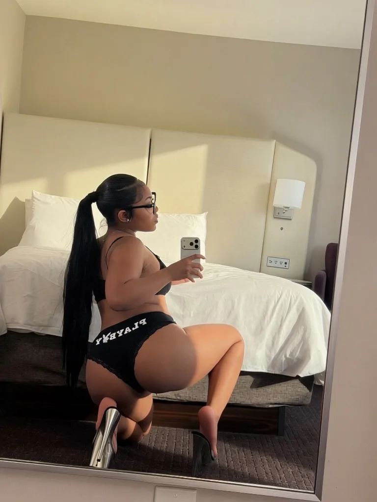 OUTCALL SPECIAL ASK FOR IT 🥰
