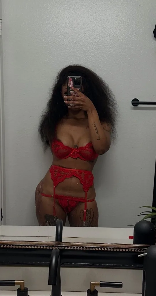 $40 facetime show fully nude special ends at 10am🥳 - Photo 2 | Escort in Massages