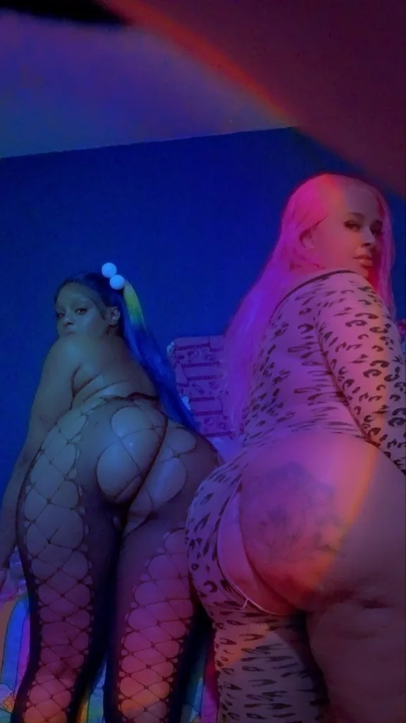 💦😘💋Sexy AZZ Nicole 👙👠👑