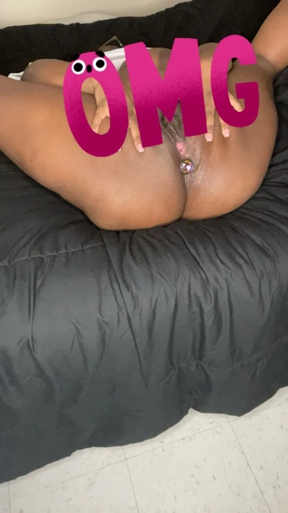 ‼Available now SEXY SWEET AN CLASSY😈 BUT THIS THROAT N PUSSY CAN GET NASTY .... Cum find out!!!