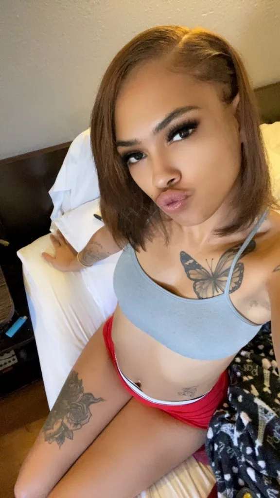 PRETTY AND PETITE YO FAV LIGHT SKIN ‼ - Photo 5 | Escort in 📍RICHARSON📍
