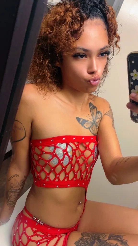 PRETTY AND PETITE YO FAV LIGHT SKIN ‼ - Photo 7 | Escort in 📍RICHARSON📍