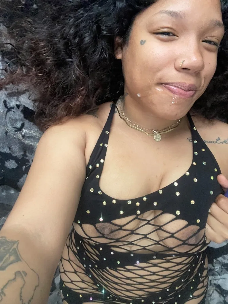 THICK JUICY BRAZILIAN - Photo 4 | Escort in Nrg