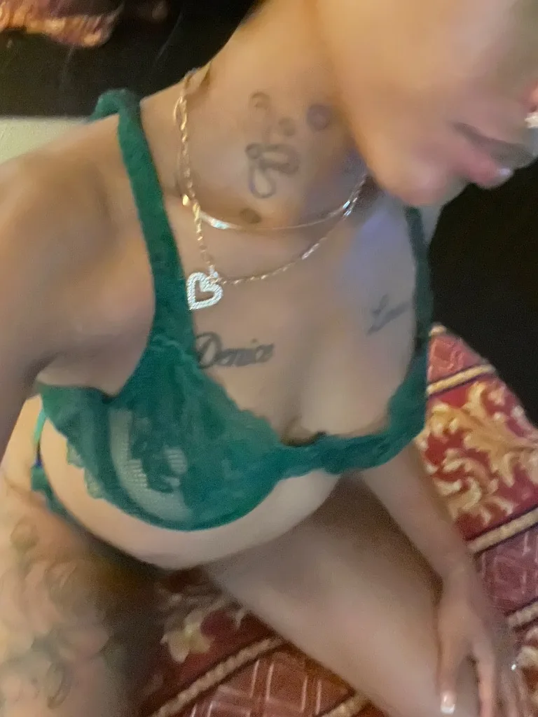 cherry OUT CALLS ONLY - Photo 4 | Escort in Carbondale