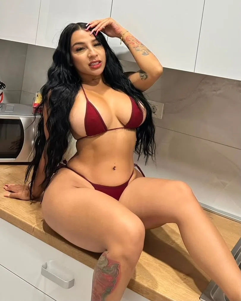Hot 😈