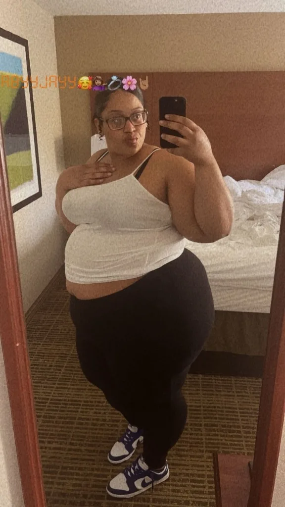 Squiritng Queen Here for the weekend🥰🫶 - Photo 2 | Escort in Bloomington