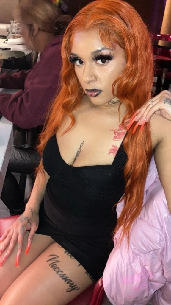 come suck on my fat juicy pussy FEET FETISH and GREEK friendlyincalls only🟢🟢🟢 - Photo 7 | Escort in Chambana