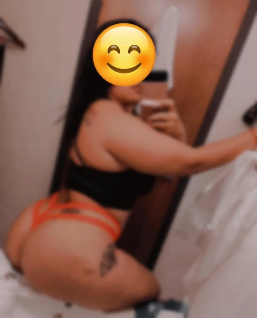 Latina girl attends to your needs. - Photo 6 | Escort in Chicago