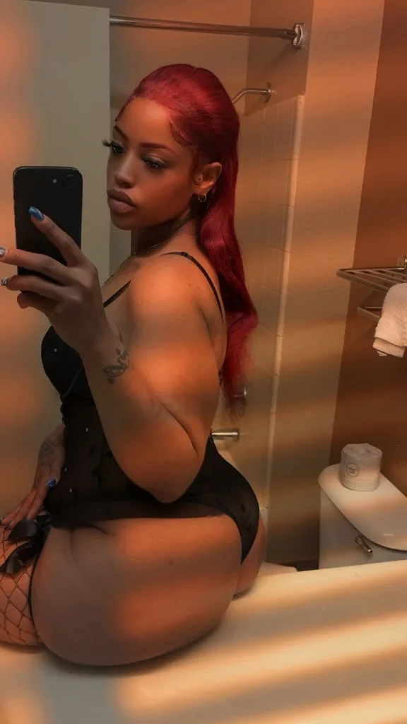 Incall FACETIME SHOWS HEY GUYS MY THOART IS OPEN DEEP & WET come try me out so i can show you what this mouth do im a monster with it i eat that dick right up - Photo 4 | Escort in Chicago