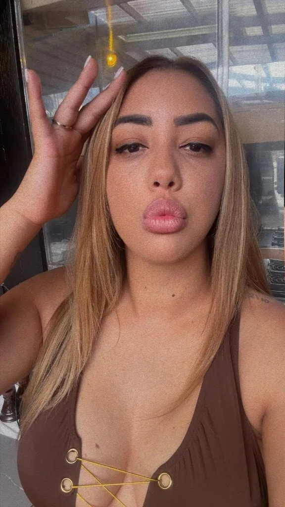 sexy latina - Photo 2 | Escort in South Side