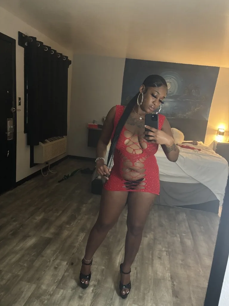 New Location Short & Juicy Come see me InCalls 🤤🥵 - Photo 2 | Escort in W Archer-Harlem Ave- Midway