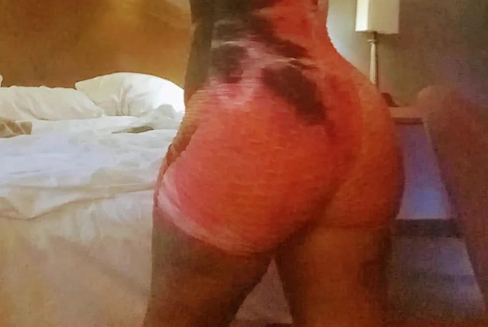 red 🧚 - Photo 3 | Escort in joliet