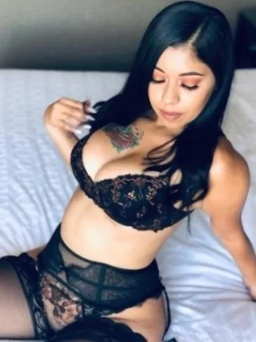 pArTy GirlIncall & outcall Available NOW - Photo 10 | Escort in Chicago