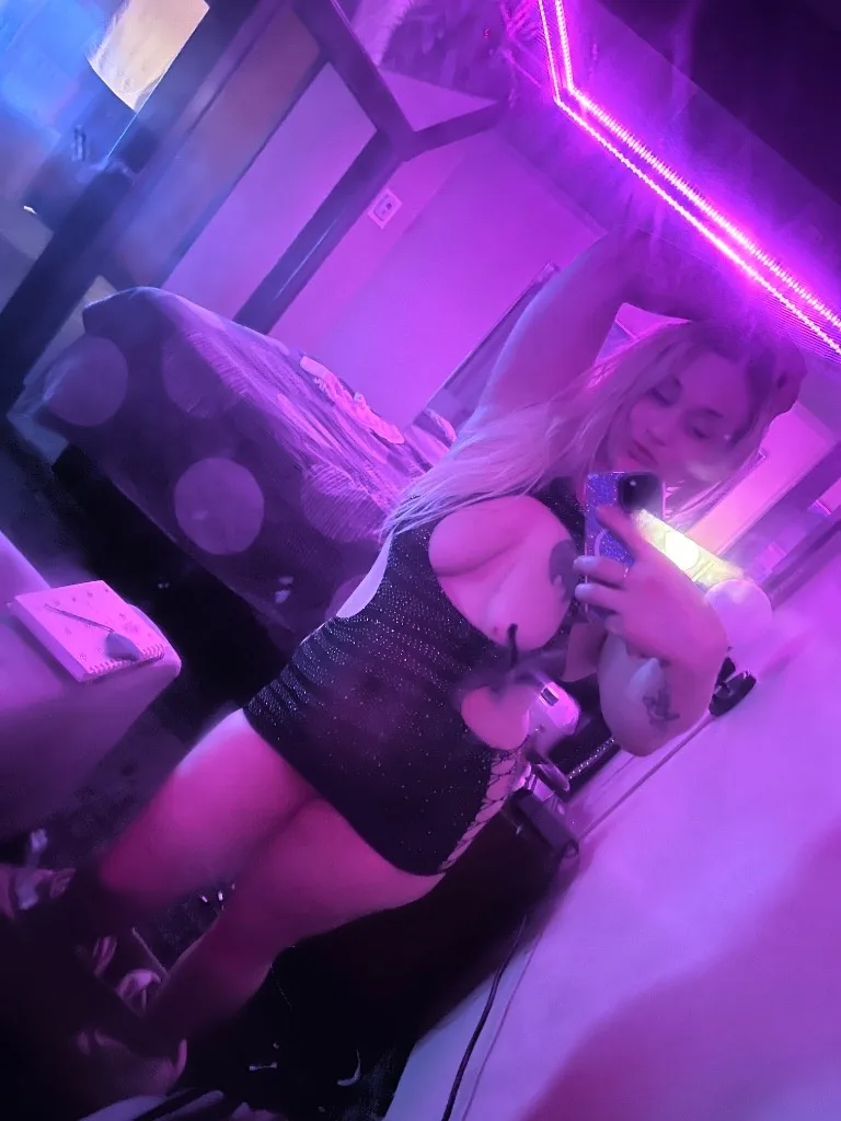 Both of Us Sexy Asf, Let Us come Make You Cum - Photo 2 | Escort in Oak Forrest