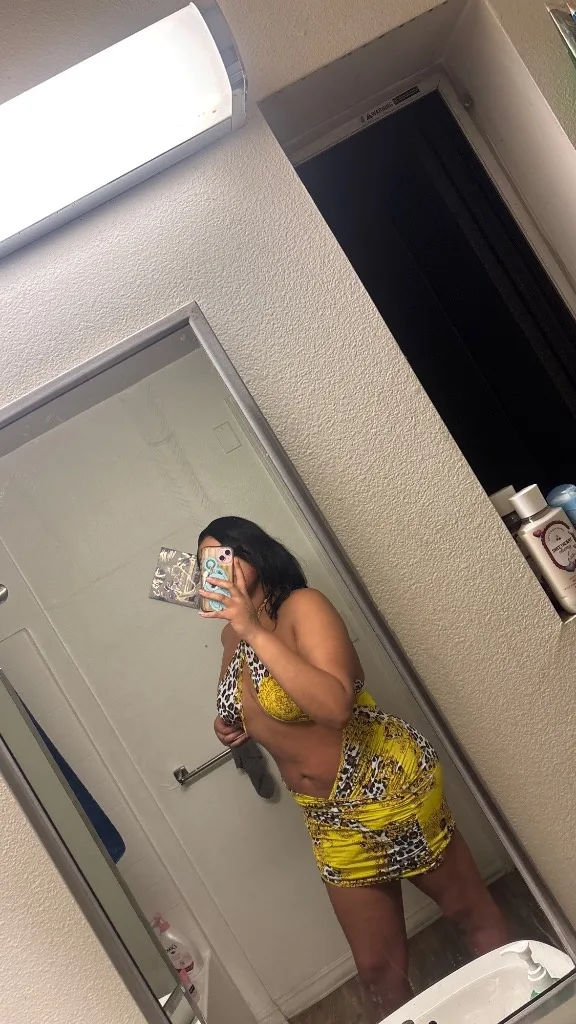 $5 DEPOSIT REQUIRED !!! OUTCALL and CAR ONLY ‼‼CALI BABYY here to make you CUM ‼‍ SEXY‍ Hot and Ready‍ Ask about my service honey SEE why they come to the WATERPARKFACETIME SHOWS - Photo 3 | Escort in Chicago
