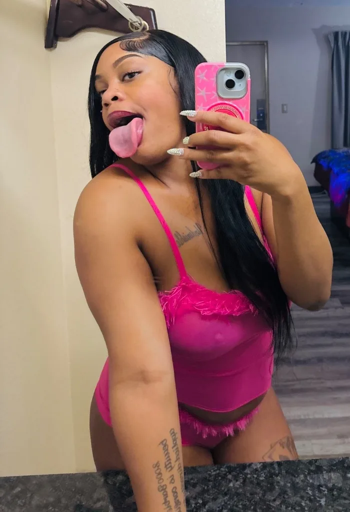 DOLTON COME SEE ME OUTCALLS INCALLS FTSHOWS - Photo 4 | Escort in Chicago