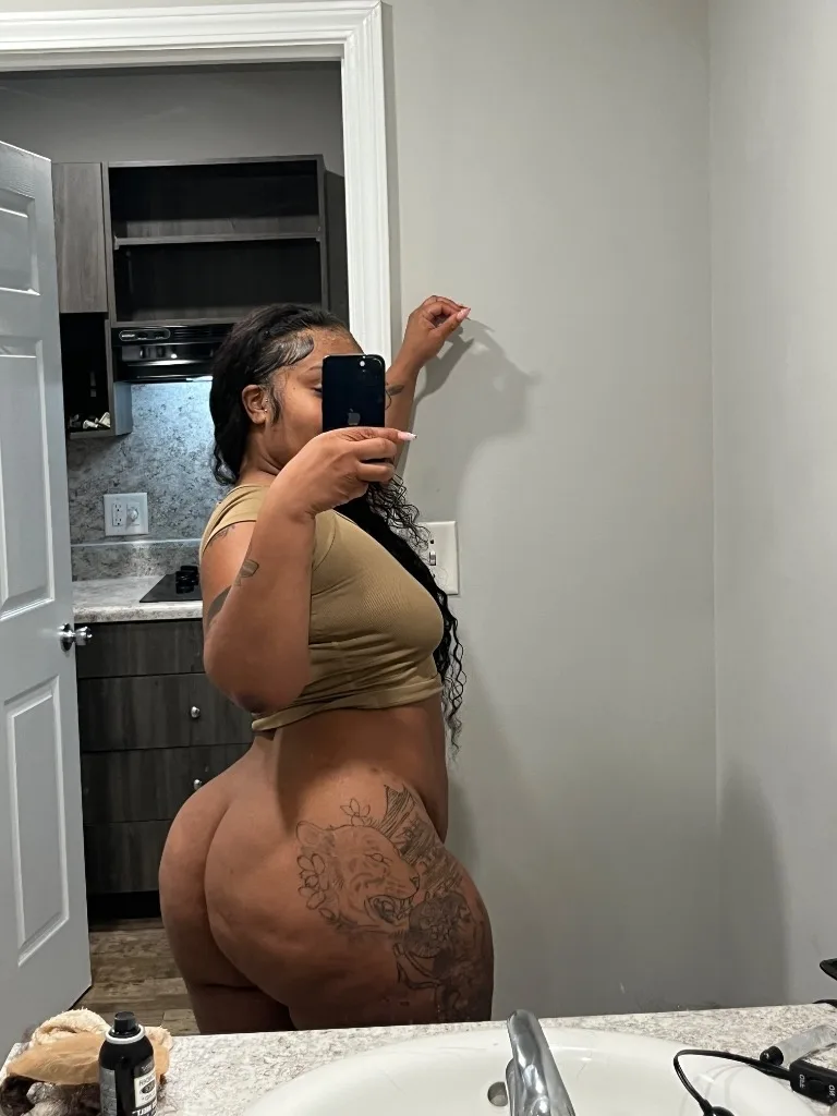 come fuck the shit out of me - Photo 2 | Escort in Lansing